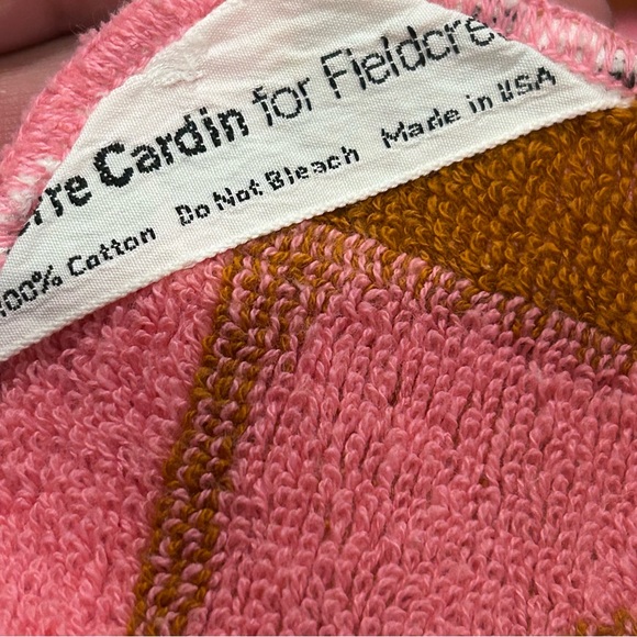 VTG 70s Fieldcrest Pierre Cardin MCM Pink Rust Towels Geometric Mod Set of 3 - Picture 6 of 7